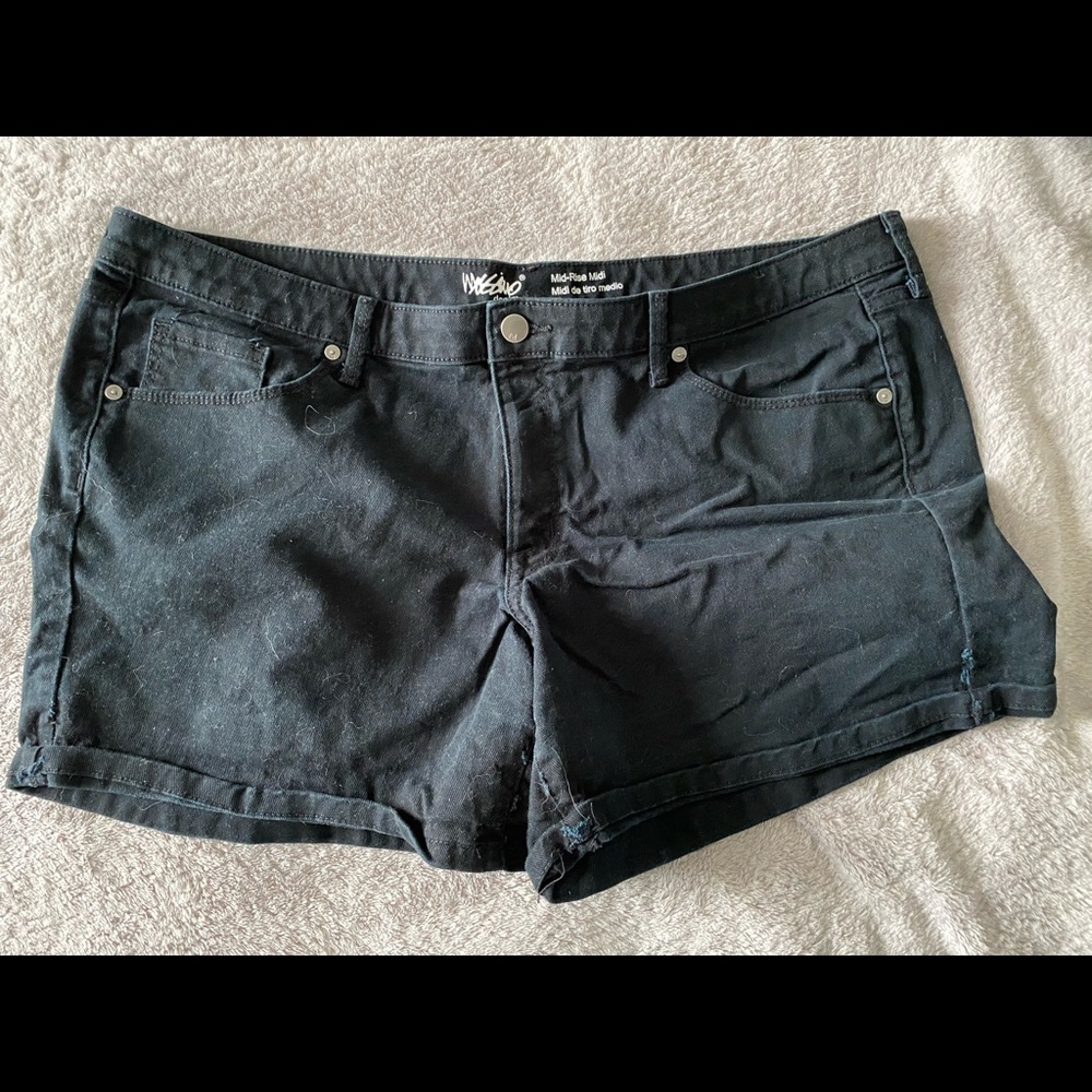 mid rise shorts
